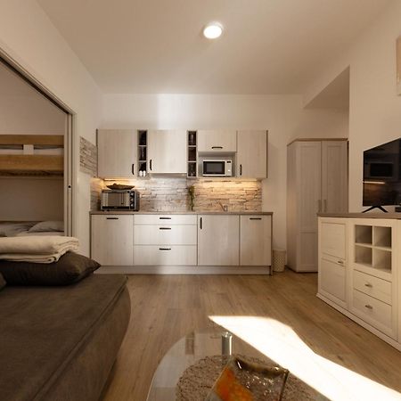 Apartmaji "La Vie Est Belle" ครานสกา โกรา ภายนอก รูปภาพ