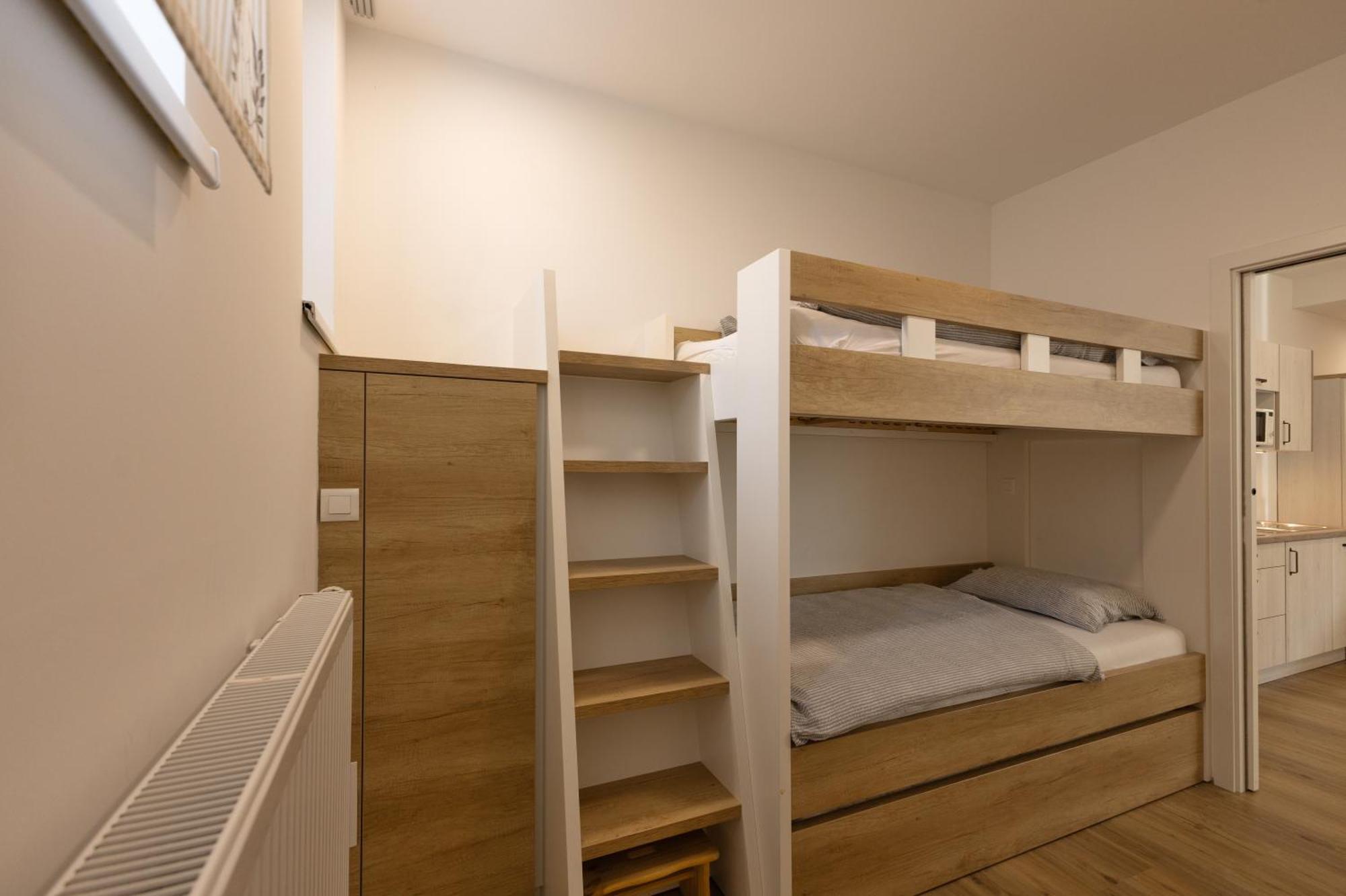 Apartmaji "La Vie Est Belle" ครานสกา โกรา ภายนอก รูปภาพ