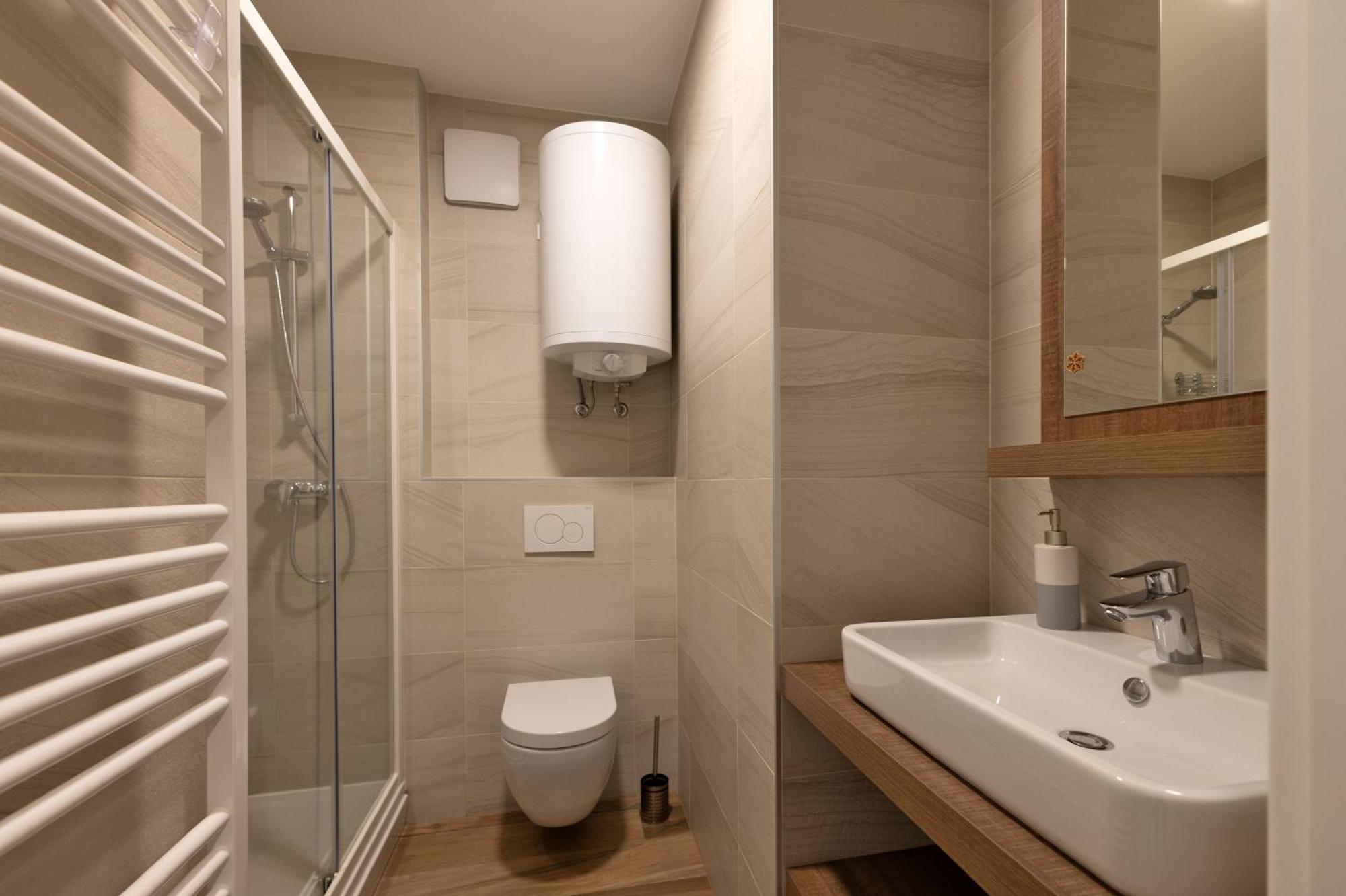 Apartmaji "La Vie Est Belle" ครานสกา โกรา ภายนอก รูปภาพ