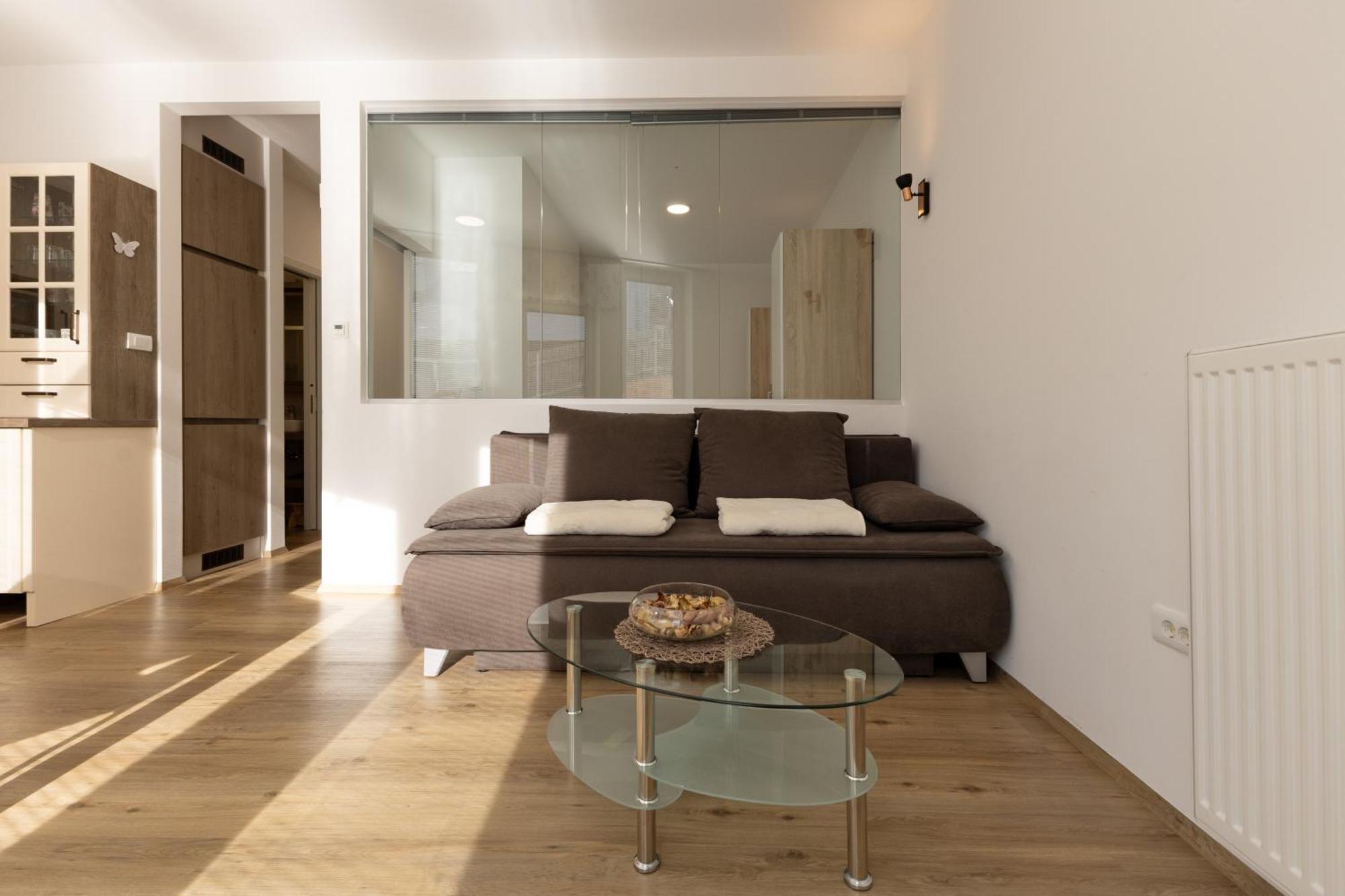 Apartmaji "La Vie Est Belle" ครานสกา โกรา ภายนอก รูปภาพ